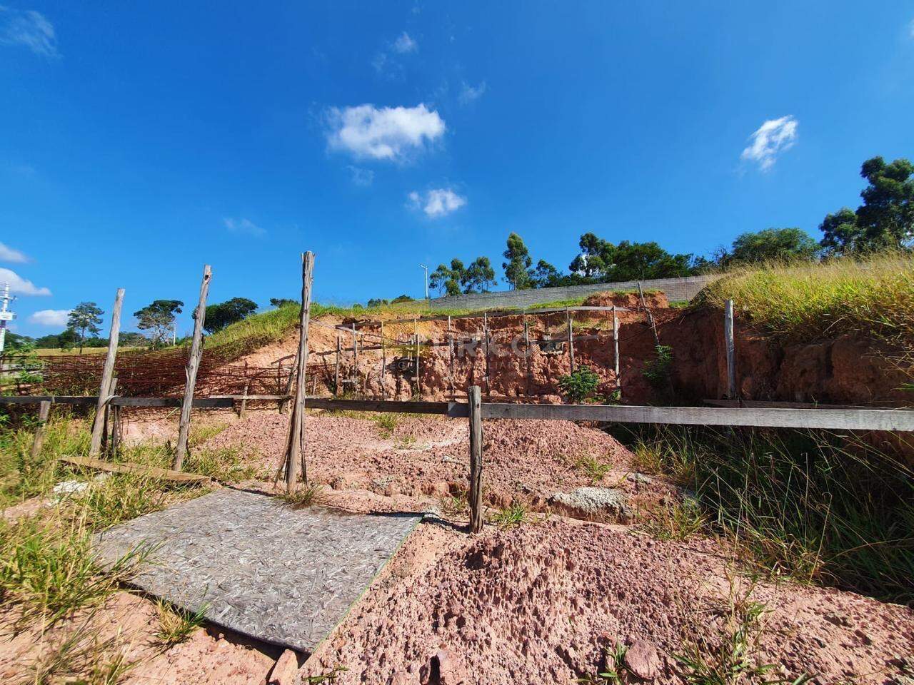 Terreno em Condomínio à venda no Condomínio Residencial Villa D’Oro em Vinhedo/SP: 