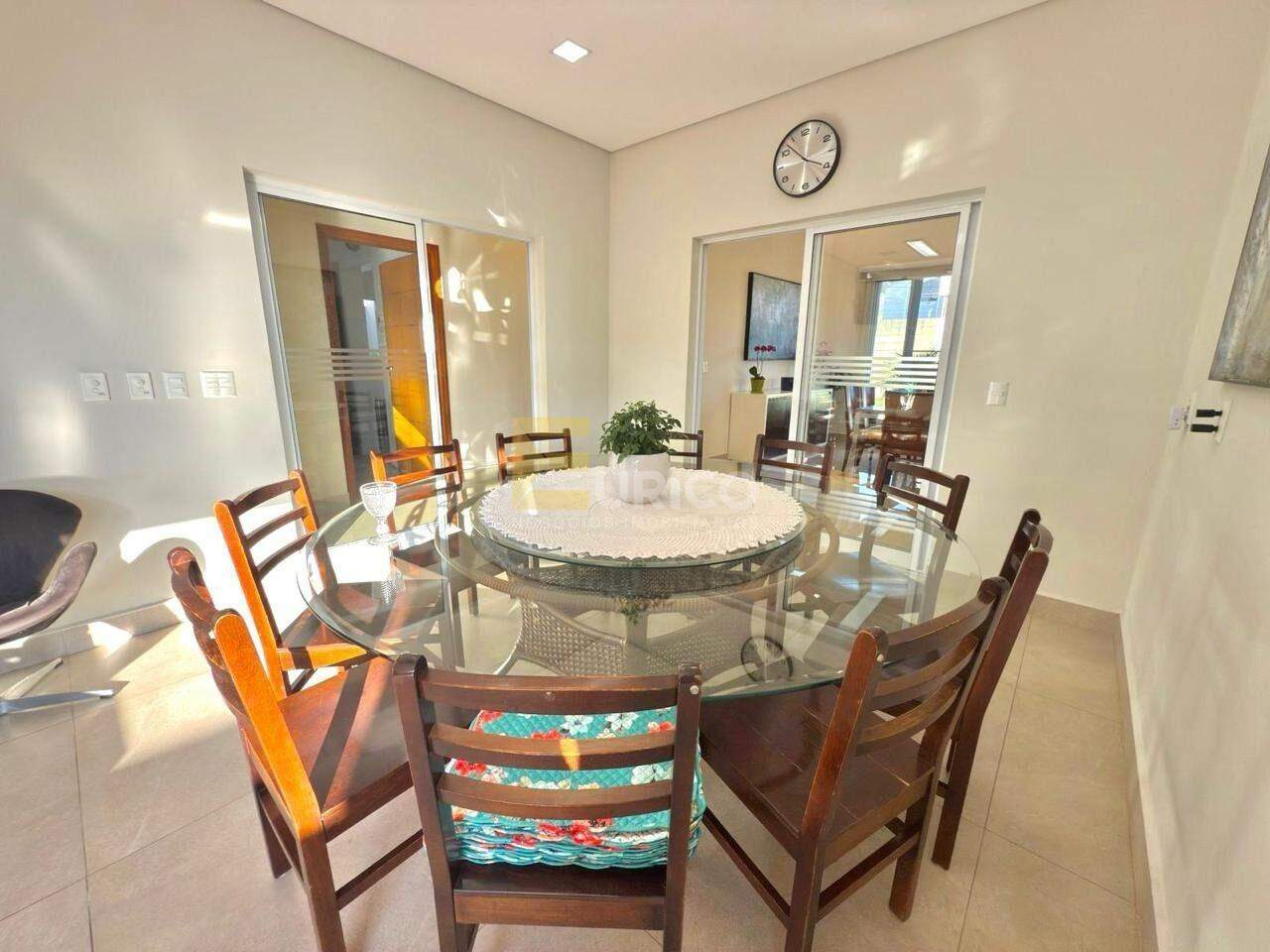 Casa em condomínio à venda no Condomínio Vila Hípica II em Vinhedo/SP: