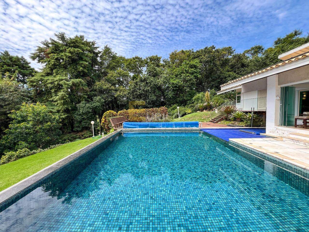 Casa em condomínio para aluguel no Condomínio Vale da Santa Fé em Vinhedo/SP: