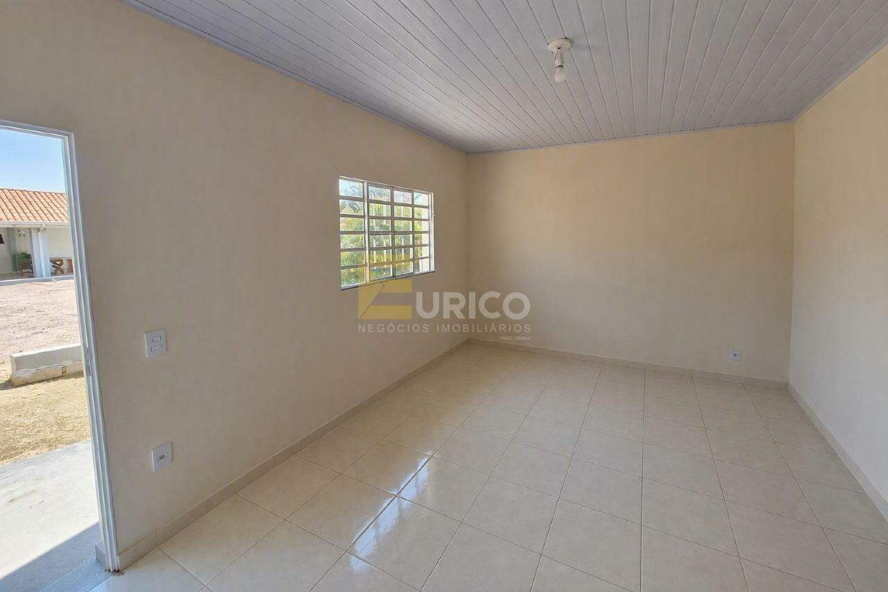 Chácara à venda no LOTEAMENTO PARQUE VALINHOS em Valinhos/SP: Sala Edícula