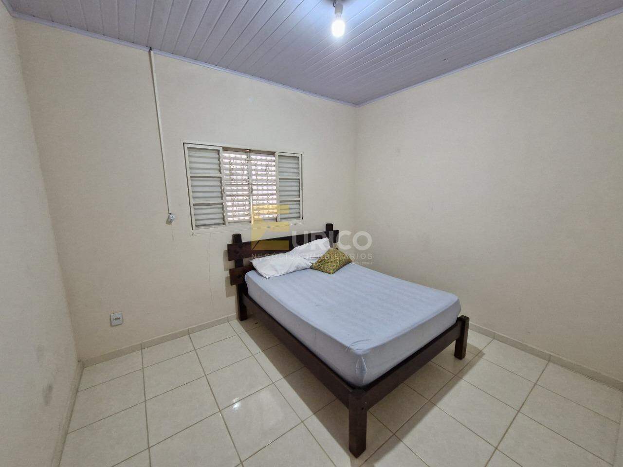 Chácara à venda no LOTEAMENTO PARQUE VALINHOS em Valinhos/SP: Quarto Edícula
