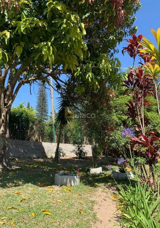 Chácara à venda no LOTEAMENTO PARQUE VALINHOS em Valinhos/SP: Jardim
