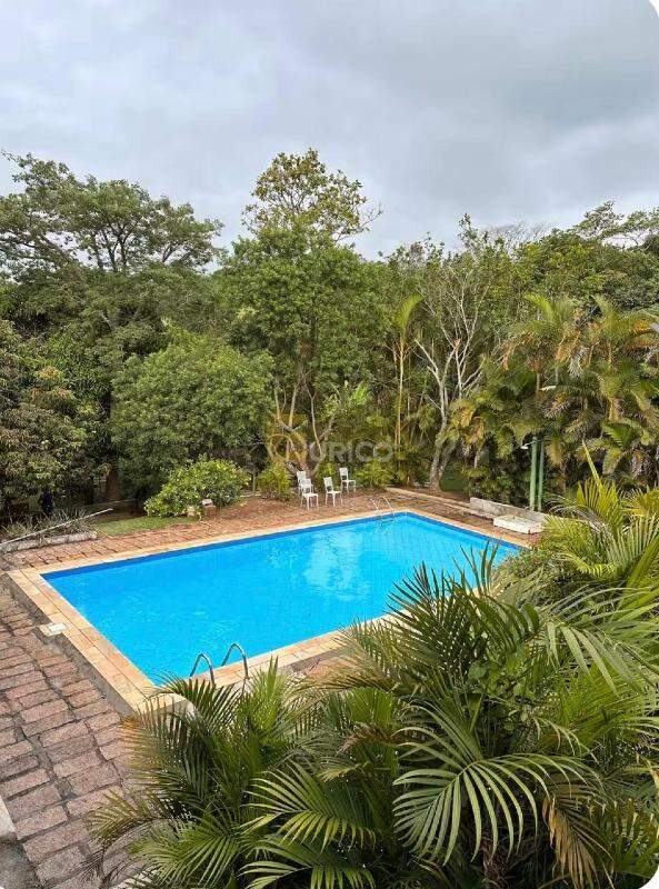 Chácara à venda no LOTEAMENTO PARQUE VALINHOS em Valinhos/SP: Piscina