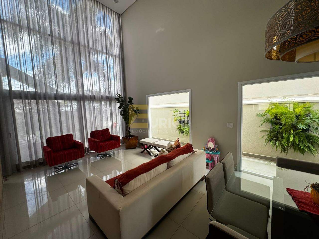 Casa em condomínio à venda no Condomínio Portal do Jequitibá em Valinhos/SP: 