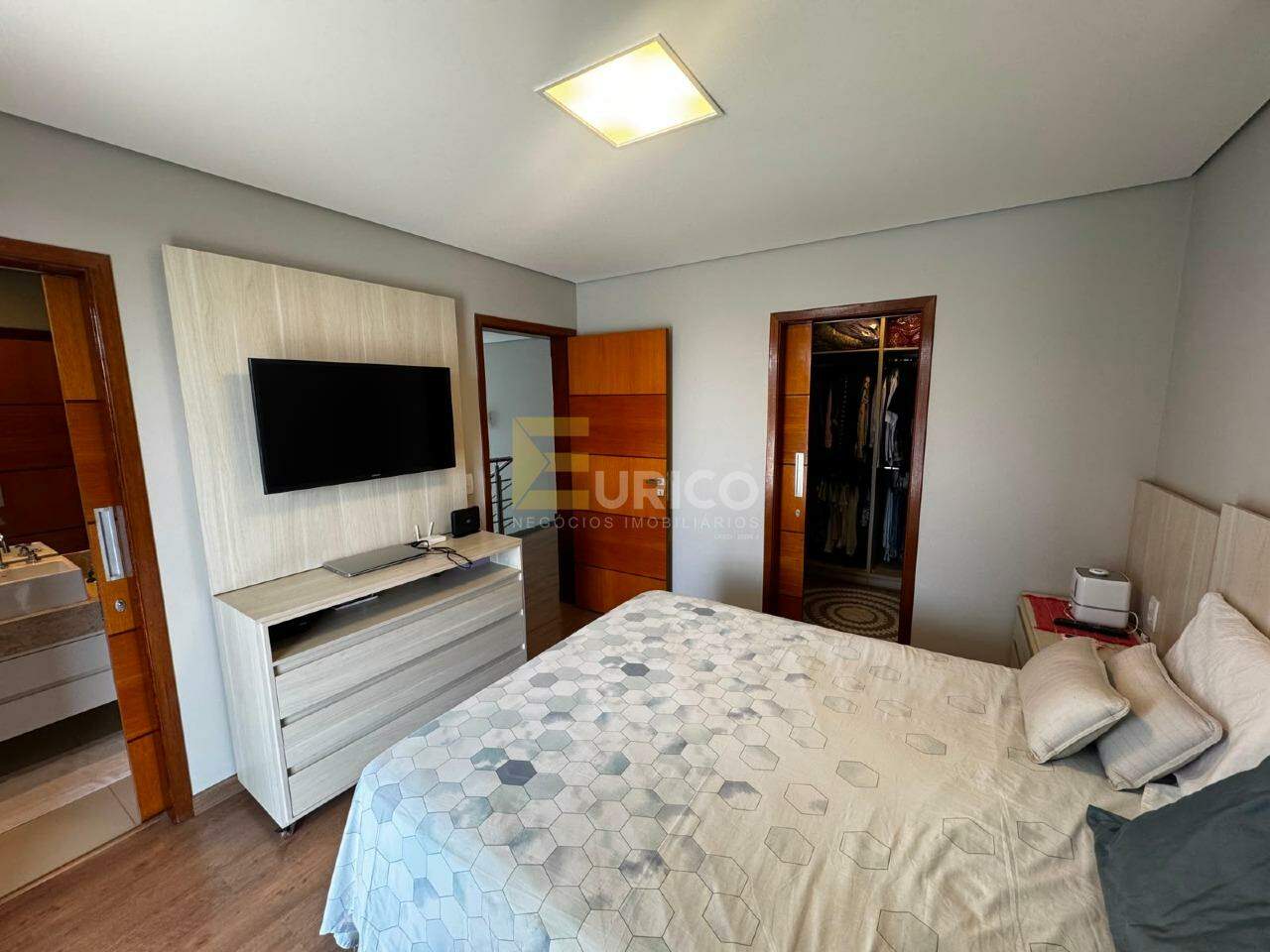 Casa em condomínio à venda no Condomínio Portal do Jequitibá em Valinhos/SP: 