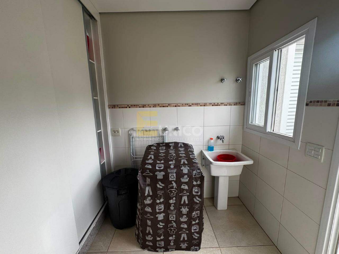 Casa em condomínio à venda no Condomínio Portal do Jequitibá em Valinhos/SP: 