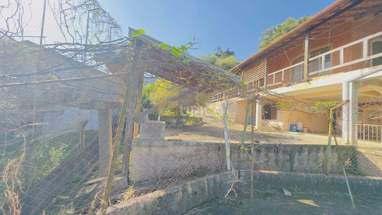 Terreno à venda no Estância Recreativa San Fernando em Valinhos/SP: