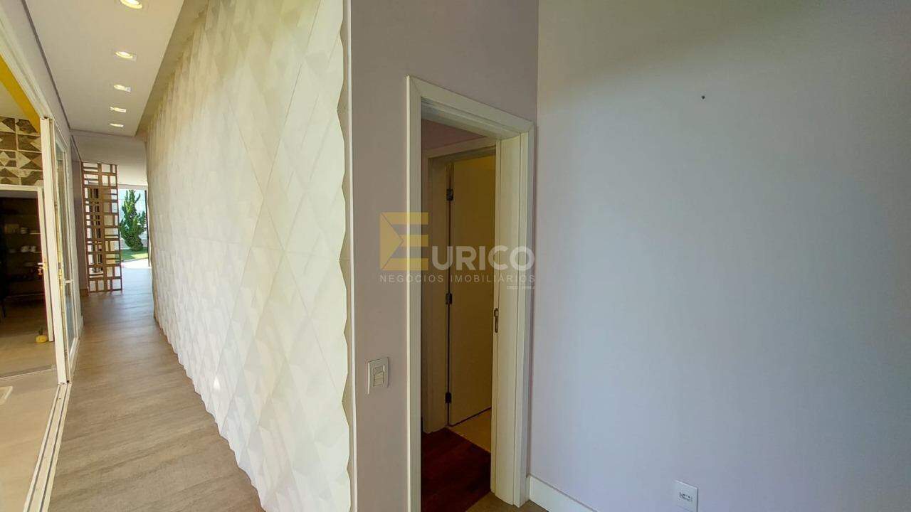 Casa em condomínio à venda no Condomínio Recanto dos Paturis em Vinhedo/SP: