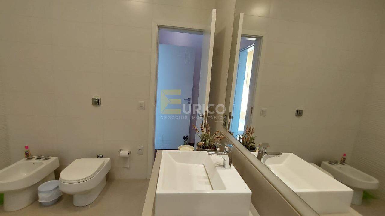 Casa em condomínio à venda no Condomínio Recanto dos Paturis em Vinhedo/SP:
