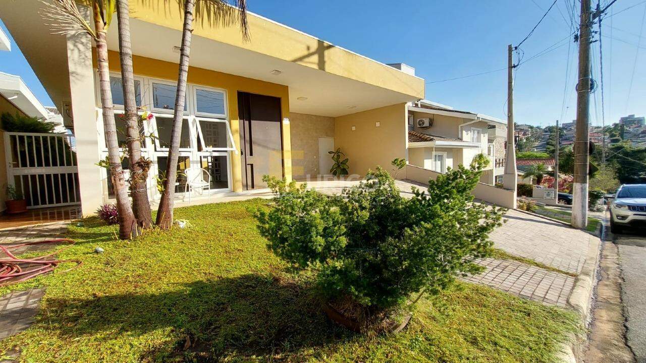Casa em condomínio à venda no Condomínio Recanto dos Paturis em Vinhedo/SP: