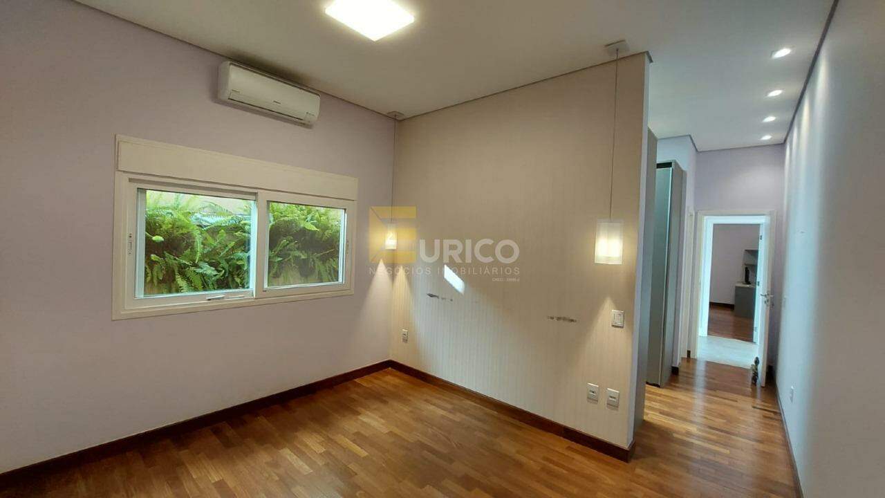 Casa em condomínio à venda no Condomínio Recanto dos Paturis em Vinhedo/SP: