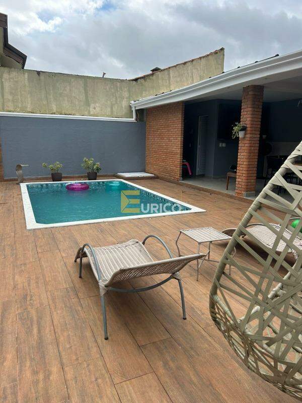 Casa em condomínio à venda no Jardim Ibiti do Paço em Sorocaba/SP: