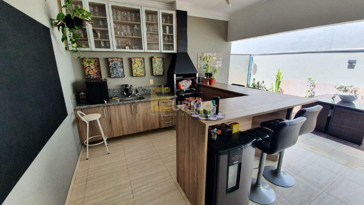 Casa em condomínio à venda no Condomínio Portal do Jequitibá em Valinhos/SP: 