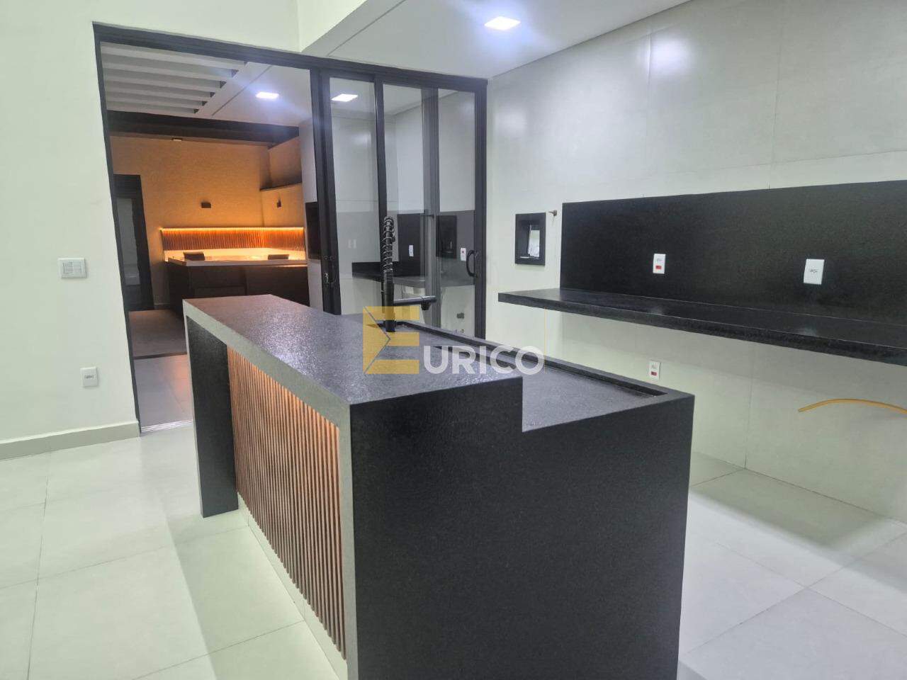 Casa em condomínio à venda no Wanel Ville em Sorocaba/SP: 