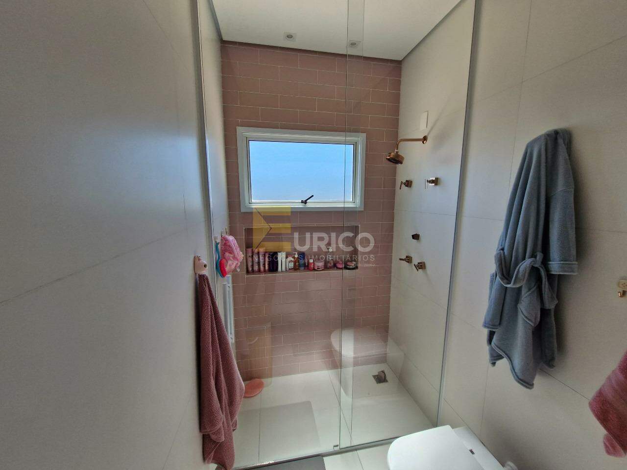 Casa em condomínio à venda no Condomínio Residencial Terras do Caribe em Valinhos/SP: Banheiro Suite 2