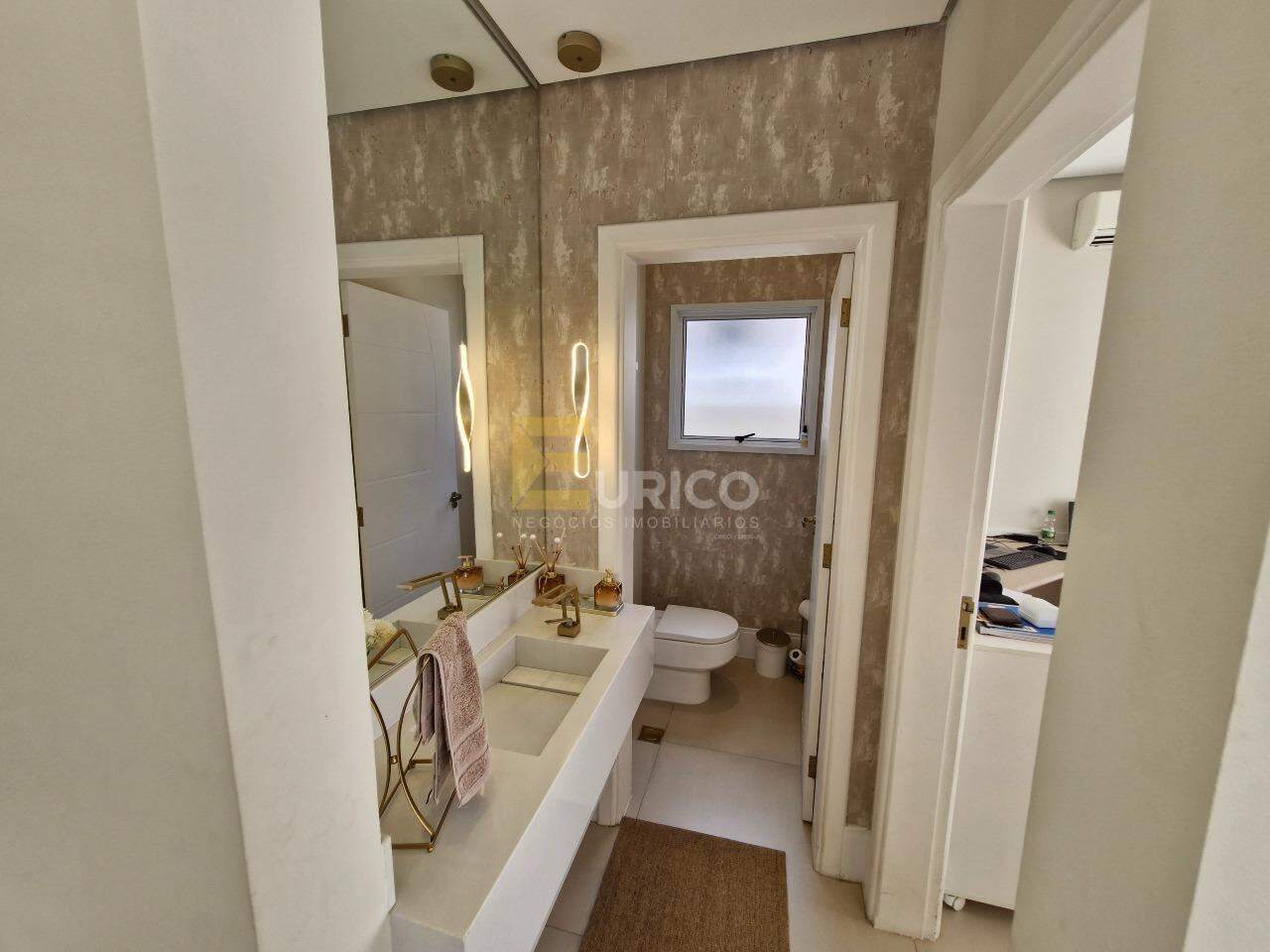 Casa em condomínio à venda no Condomínio Residencial Terras do Caribe em Valinhos/SP: Lavabo