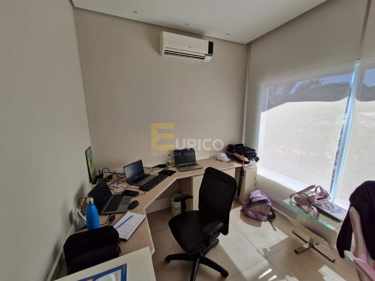 Casa em condomínio à venda no Condomínio Residencial Terras do Caribe em Valinhos/SP: Escritório