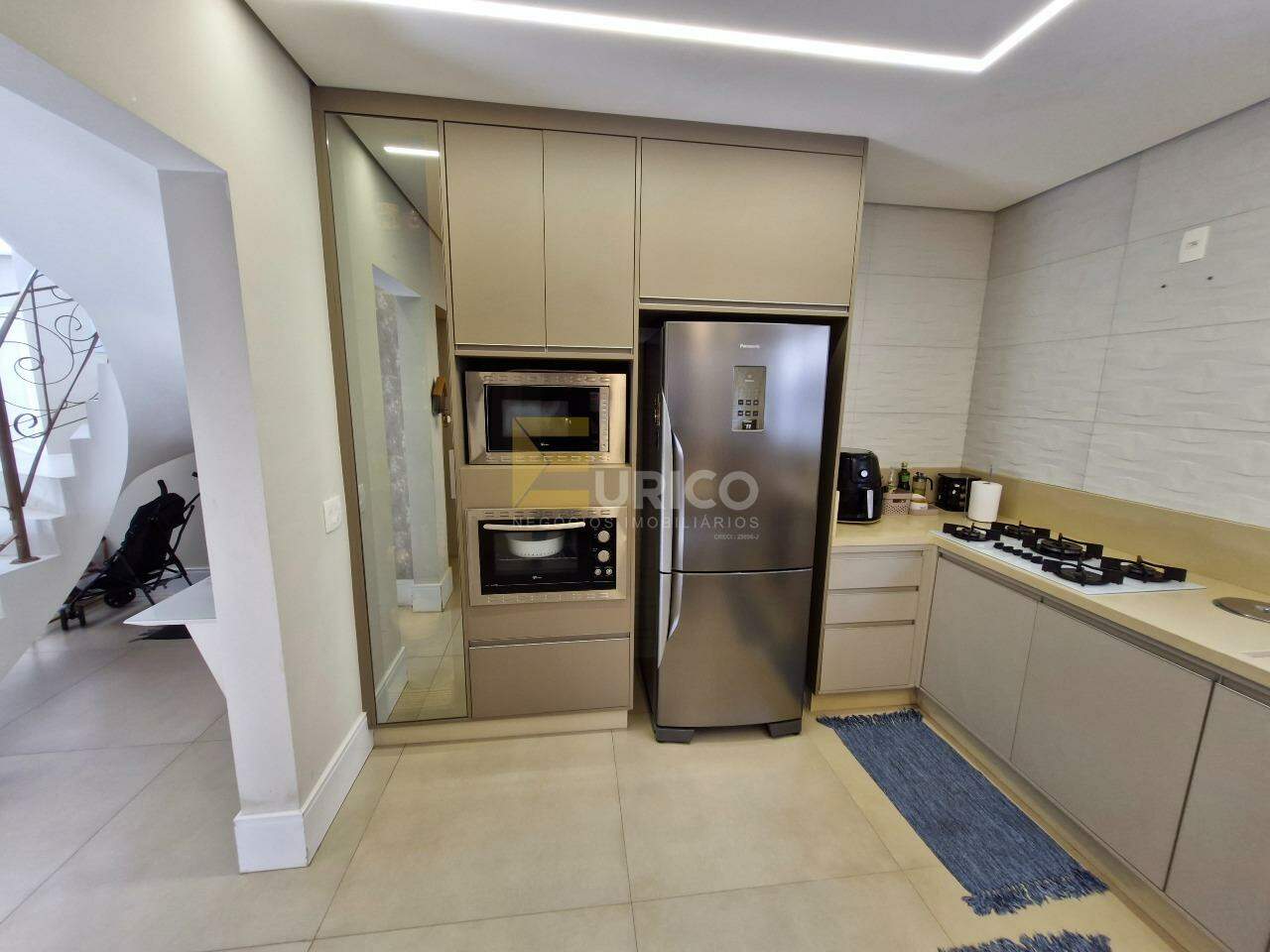 Casa em condomínio à venda no Condomínio Residencial Terras do Caribe em Valinhos/SP: Cozinha