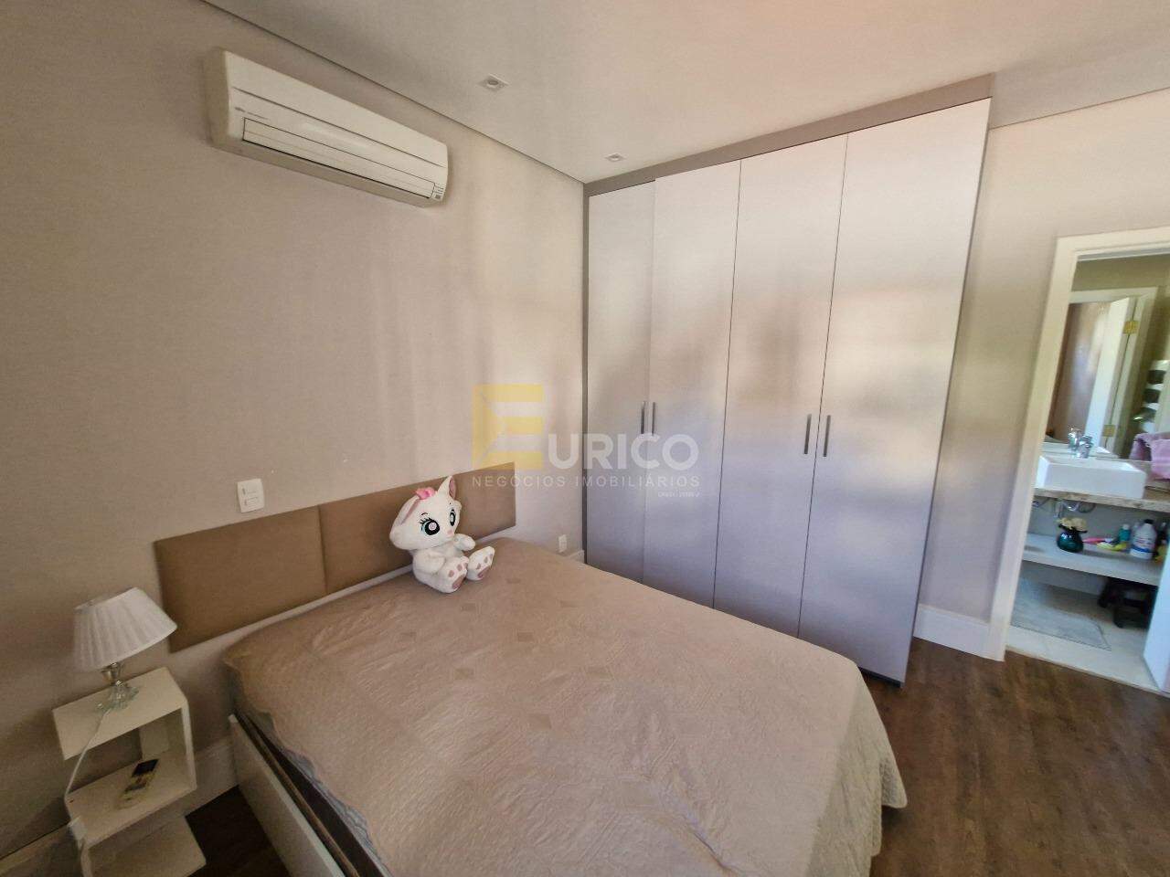 Casa em condomínio à venda no Condomínio Residencial Terras do Caribe em Valinhos/SP: Suite 1