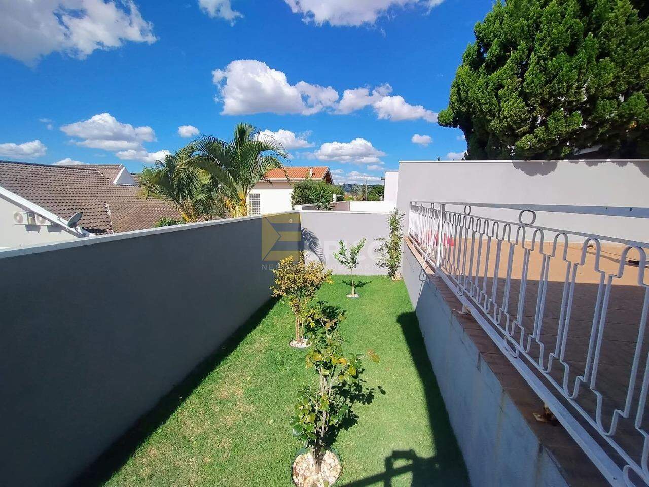 Casa em condomínio à venda no Condomínio Residencial Terras do Caribe em Valinhos/SP: 