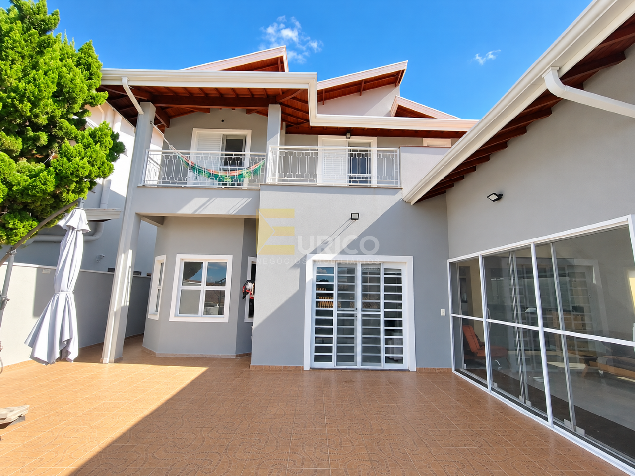 Casa em condomínio à venda no Condomínio Residencial Terras do Caribe em Valinhos/SP: 