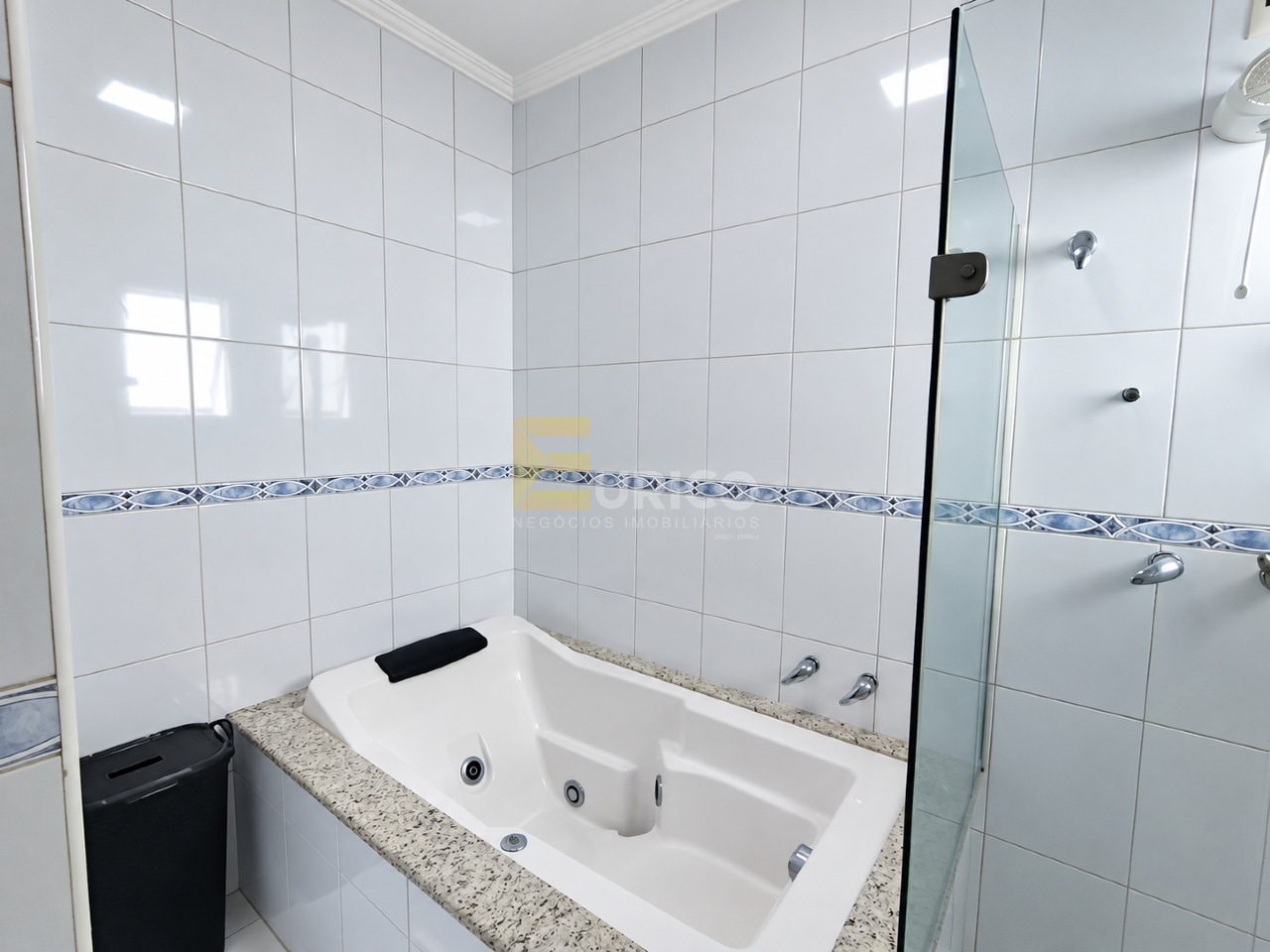 Casa em condomínio à venda no Condomínio Residencial Terras do Caribe em Valinhos/SP: 