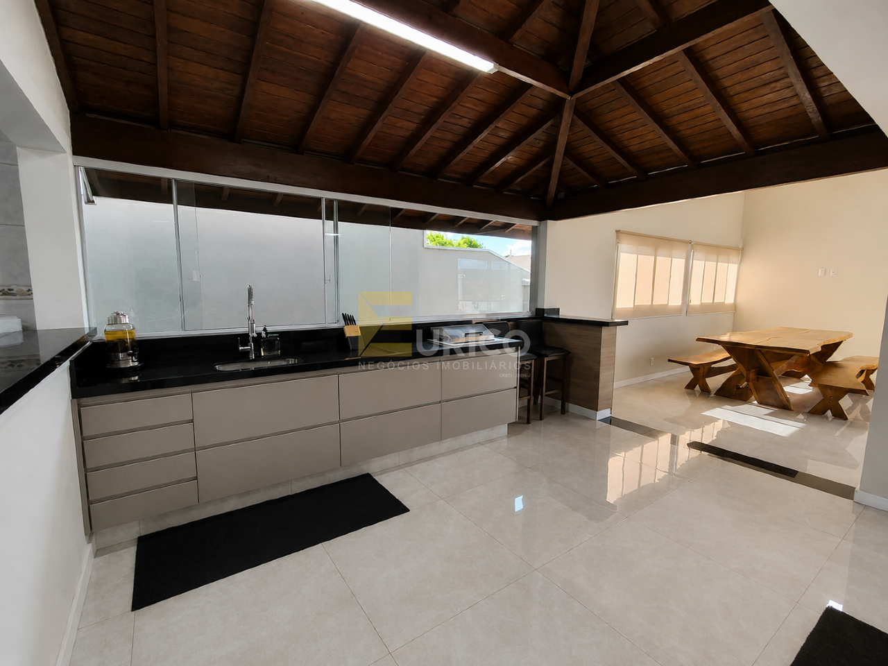 Casa em condomínio à venda no Condomínio Residencial Terras do Caribe em Valinhos/SP: 