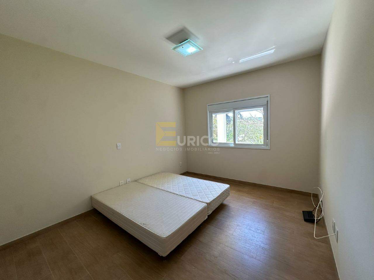 Casa em condomínio à venda no Condomínio Estância Marambaia em Vinhedo/SP: 