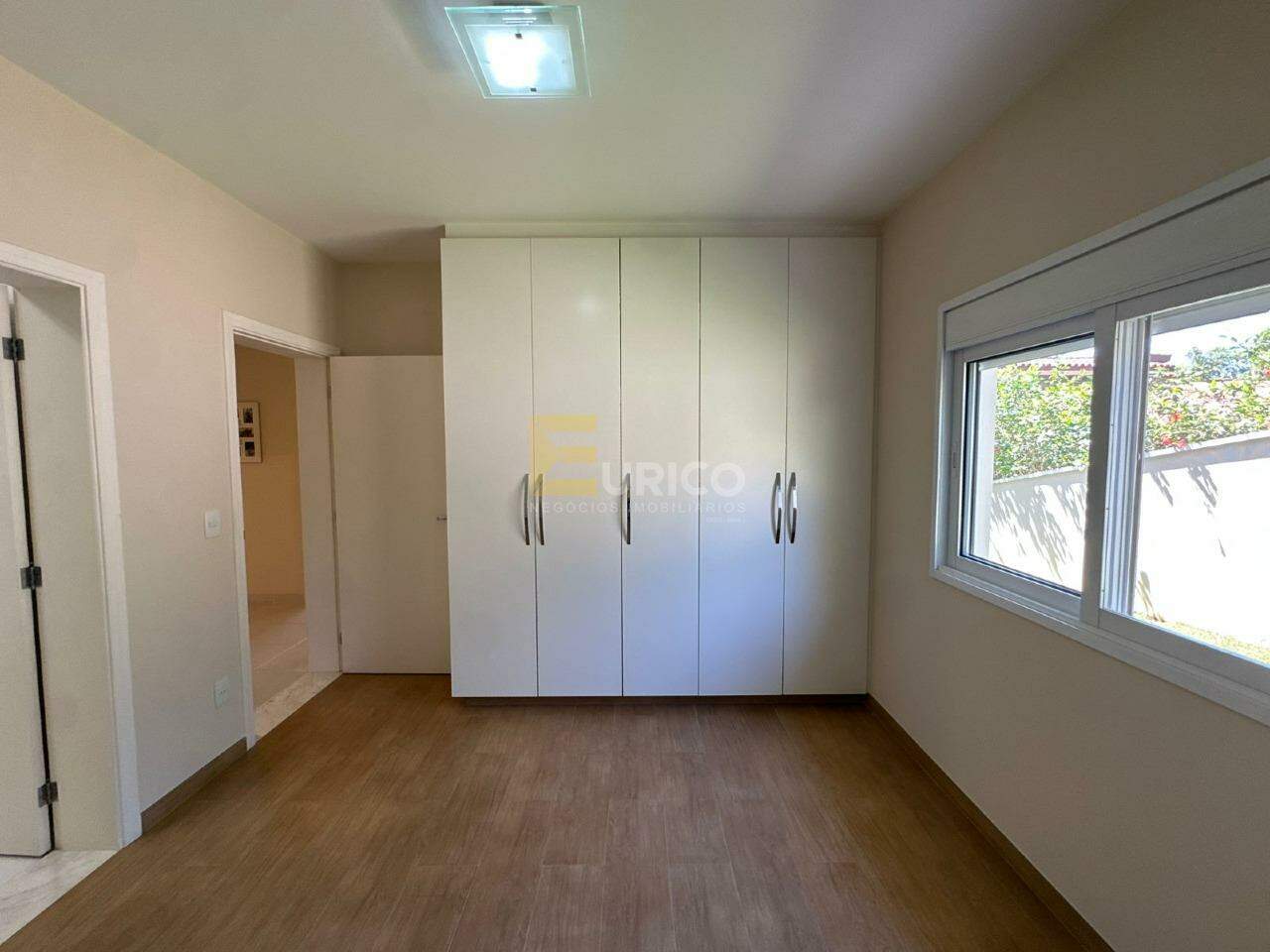 Casa em condomínio à venda no Condomínio Estância Marambaia em Vinhedo/SP: 