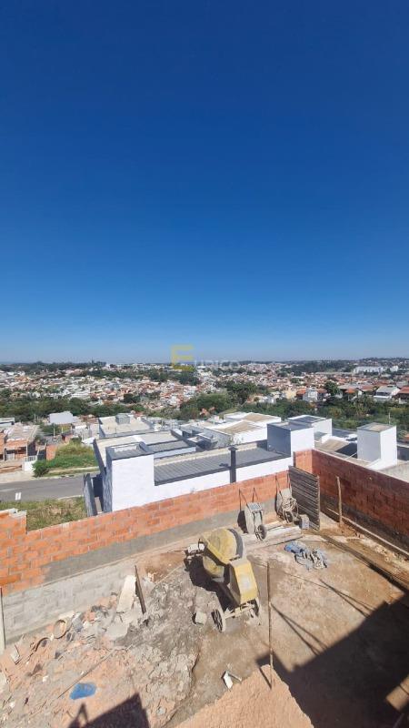 Casa à venda no Jardim das Videiras em Vinhedo/SP: