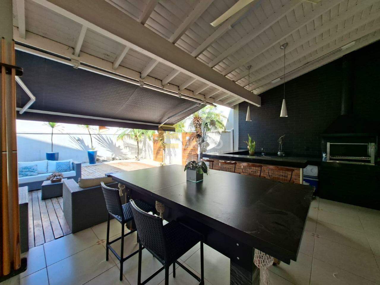 Casa em condomínio à venda no Condomínio Vivenda das Cerejeiras em Valinhos/SP: 