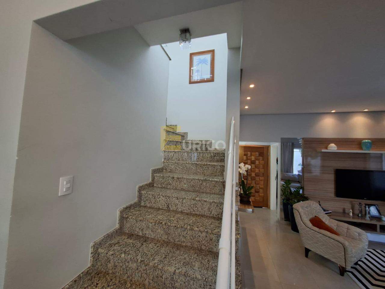 Casa em condomínio à venda no Condomínio Vivenda das Cerejeiras em Valinhos/SP: 