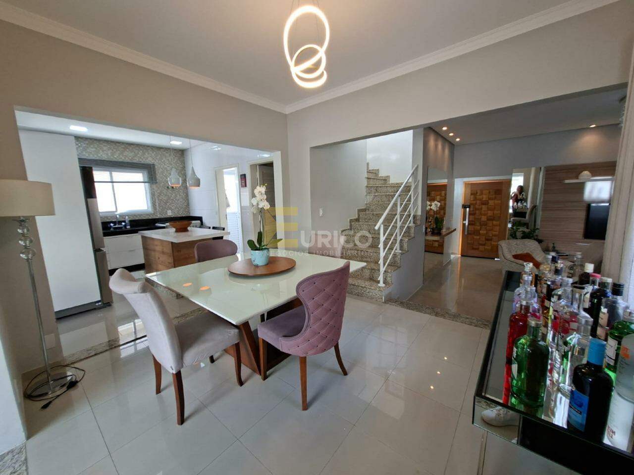 Casa em condomínio à venda no Condomínio Vivenda das Cerejeiras em Valinhos/SP: 