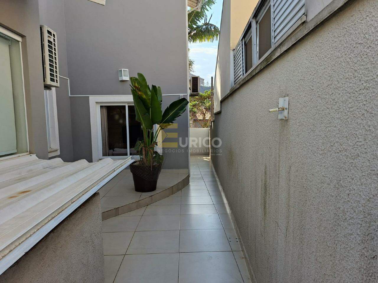 Casa em condomínio à venda no Condomínio Vivenda das Cerejeiras em Valinhos/SP: 