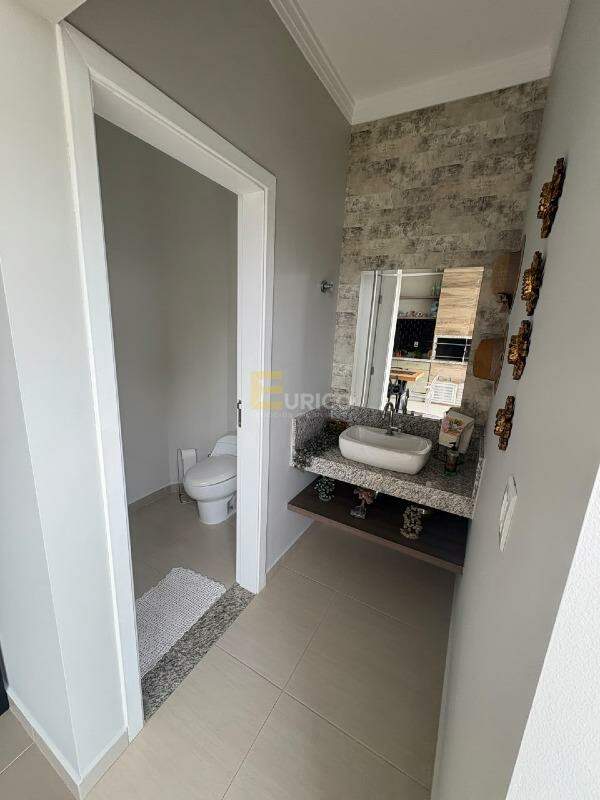Casa em condomínio à venda no Condomínio Reserva da Mata em Vinhedo/SP: