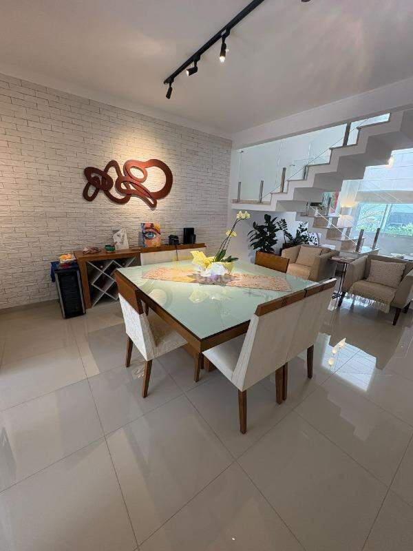 Casa em condomínio à venda no Condomínio Reserva da Mata em Vinhedo/SP: