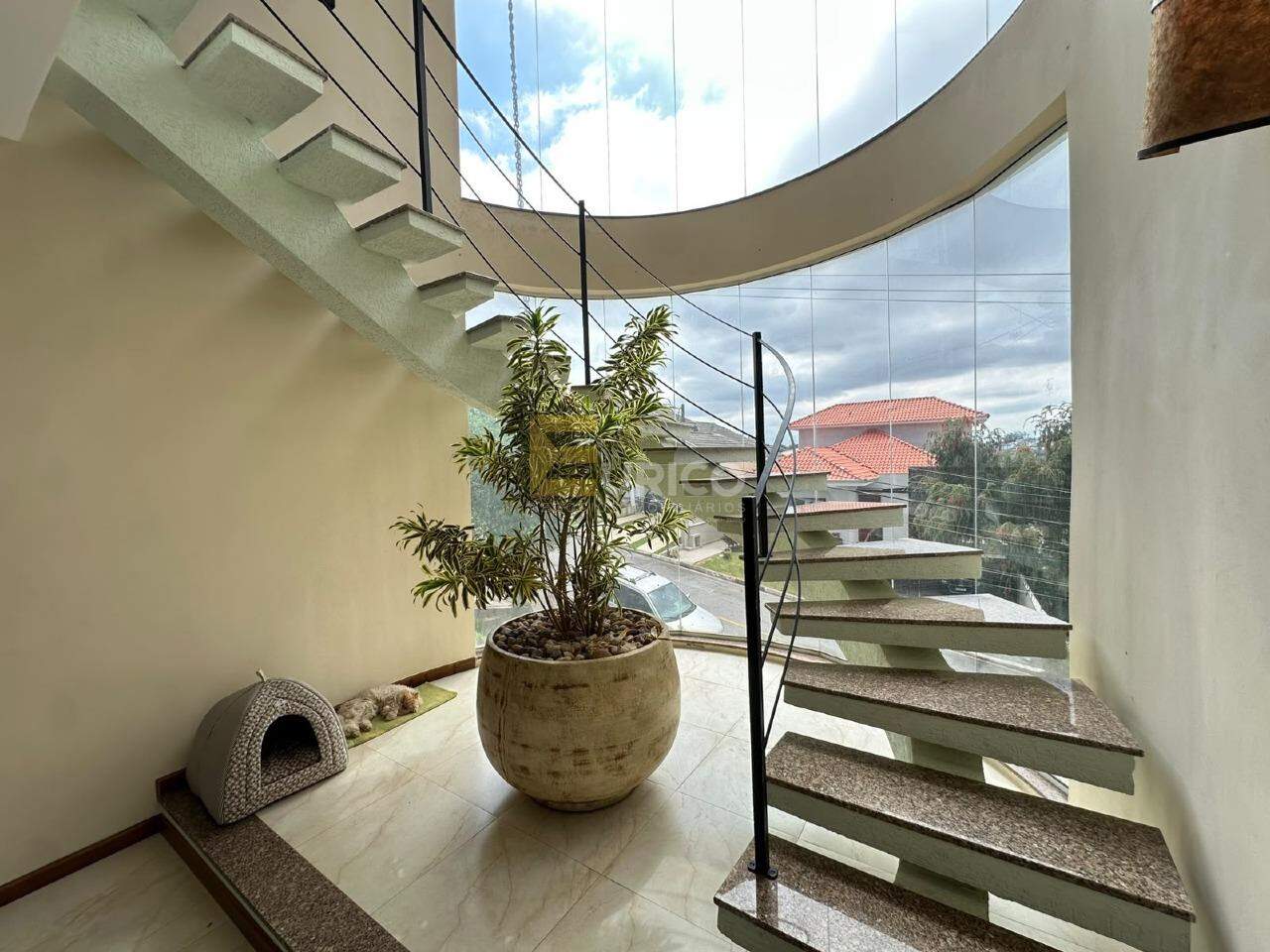 Casa em condomínio para aluguel no Condomínio Recanto dos Paturis em Vinhedo/SP: 