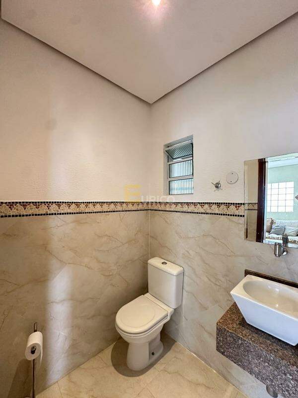 Casa em condomínio para aluguel no Condomínio Recanto dos Paturis em Vinhedo/SP: 