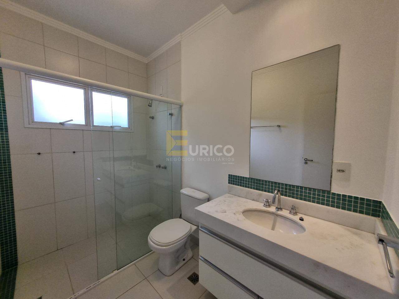 Casa em condomínio à venda no Condomínio Fiorella em Valinhos/SP: Banheiro Social