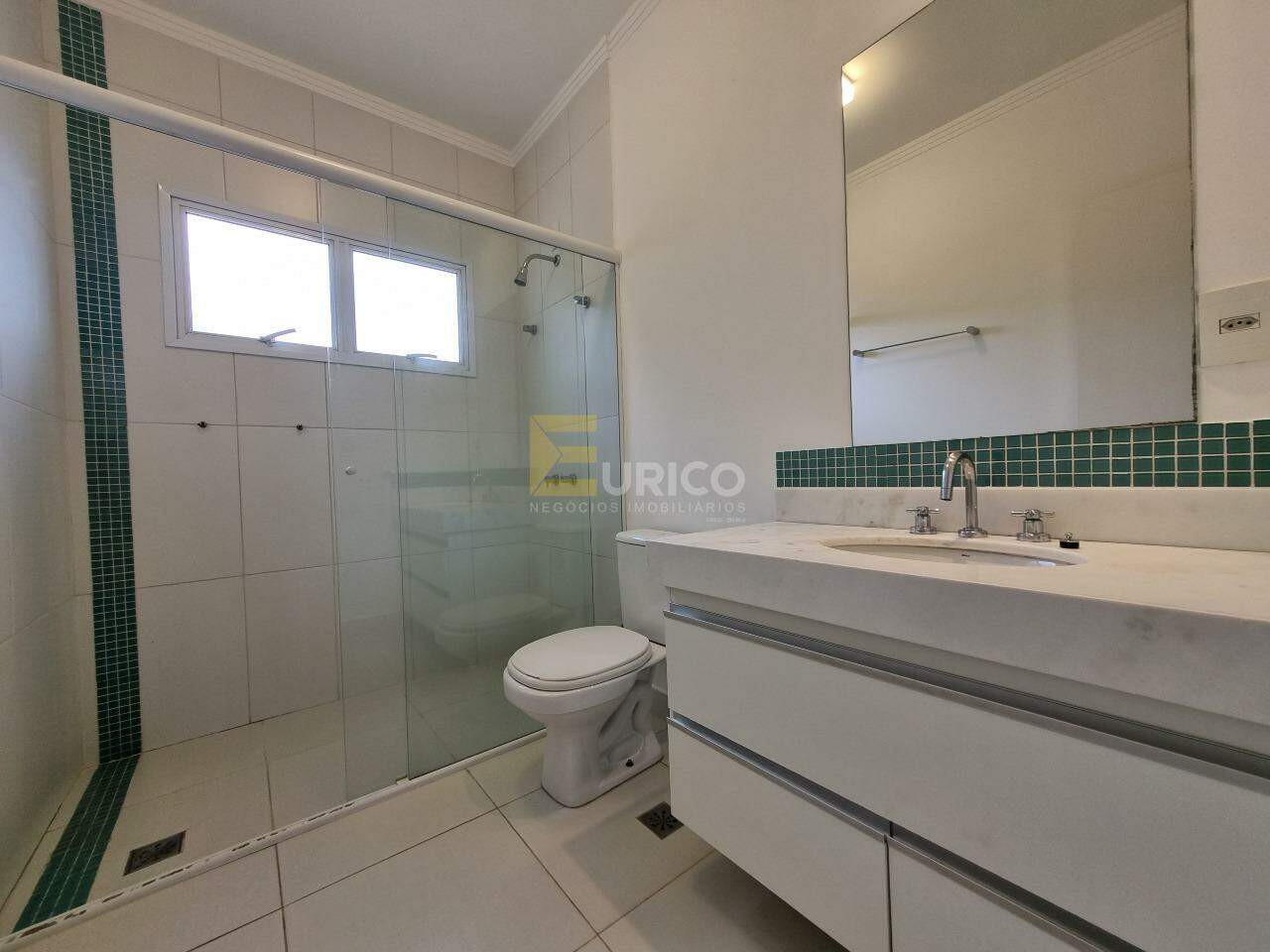 Casa em condomínio à venda no Condomínio Fiorella em Valinhos/SP: Banheiro Social