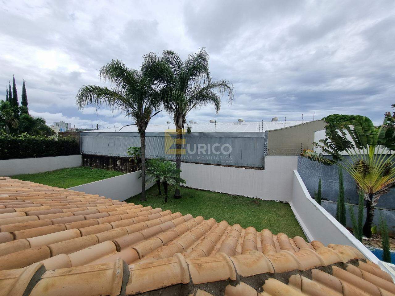 Casa em condomínio à venda no Condomínio Fiorella em Valinhos/SP: Sacada dos dormitórios