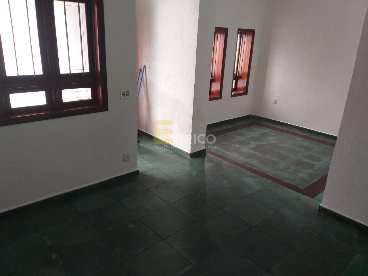 Casa à venda no Centro em Vinhedo/SP: 