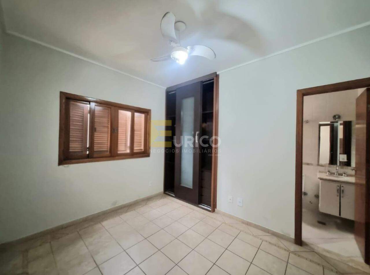 Casa em condomínio para aluguel no Condomínio Vivenda das Quaresmeiras em Valinhos/SP: