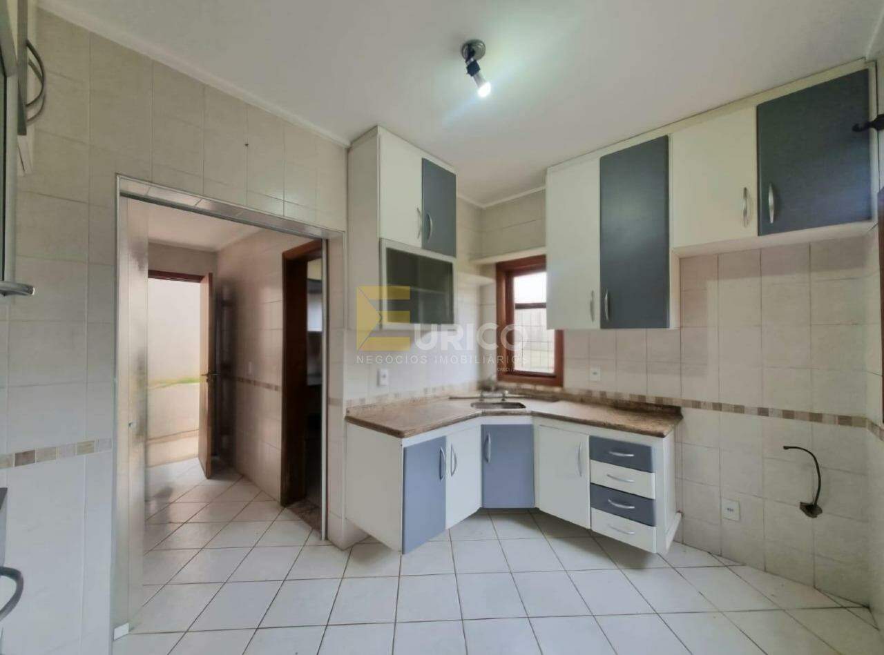 Casa em condomínio para aluguel no Condomínio Vivenda das Quaresmeiras em Valinhos/SP: