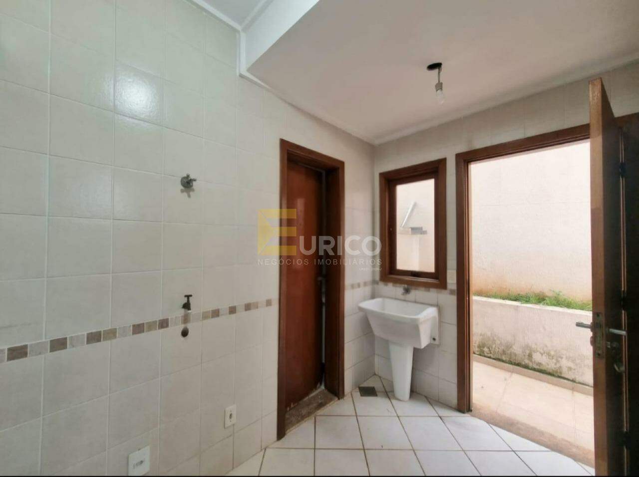 Casa em condomínio para aluguel no Condomínio Vivenda das Quaresmeiras em Valinhos/SP: