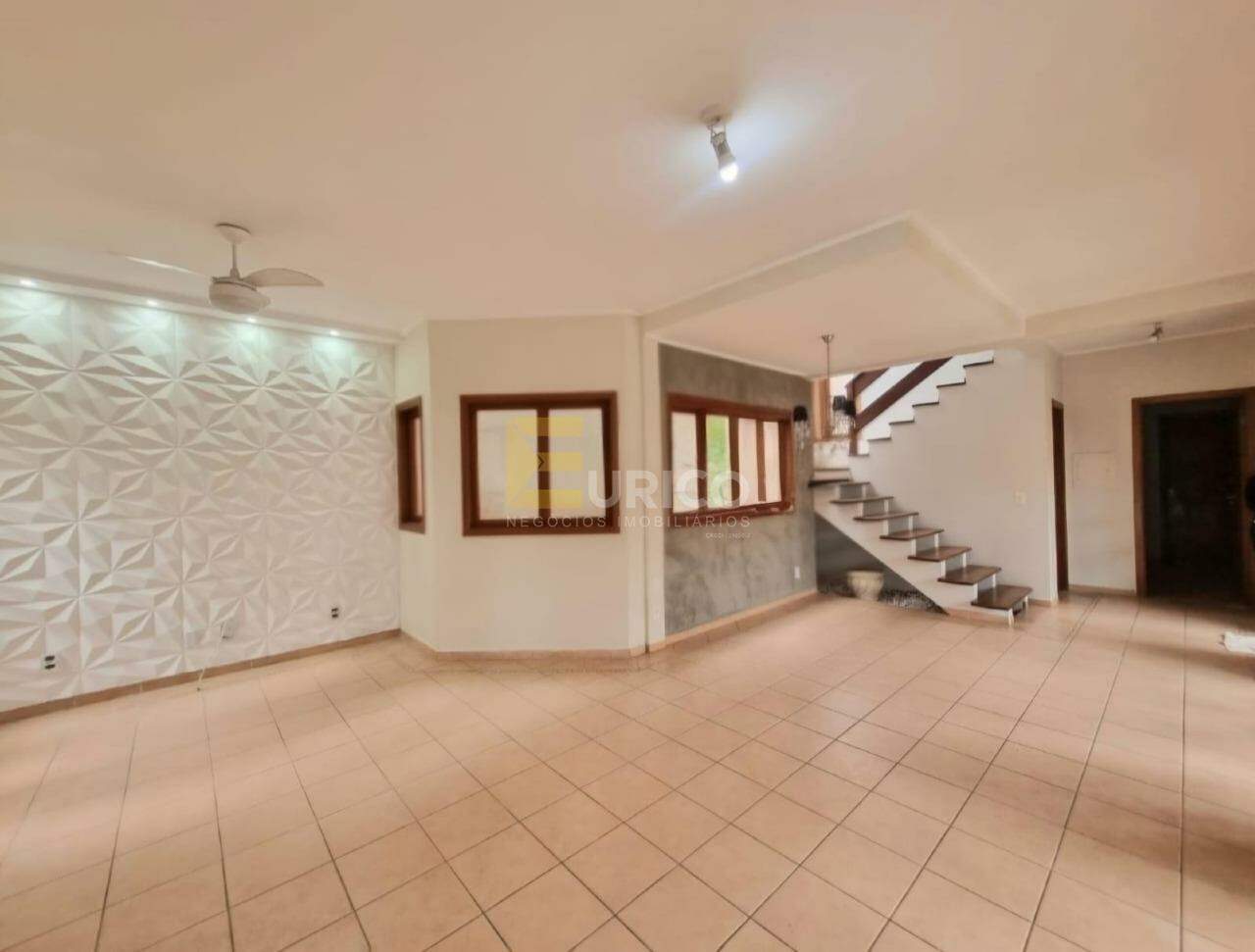 Casa em condomínio para aluguel no Condomínio Vivenda das Quaresmeiras em Valinhos/SP: 