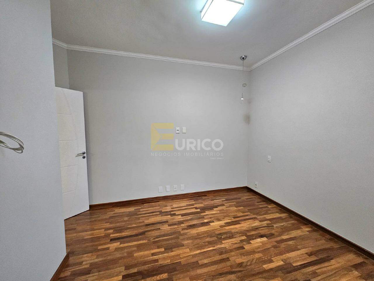 Casa em condomínio para aluguel no Condomínio Zurich Dorf em Valinhos/SP: