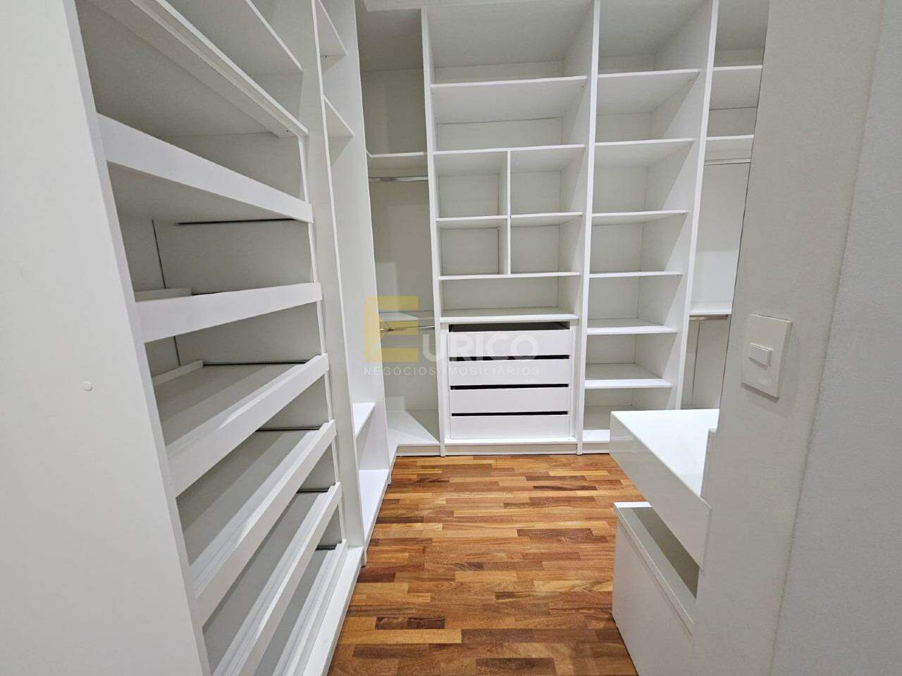 Casa em condomínio para aluguel no Condomínio Zurich Dorf em Valinhos/SP: