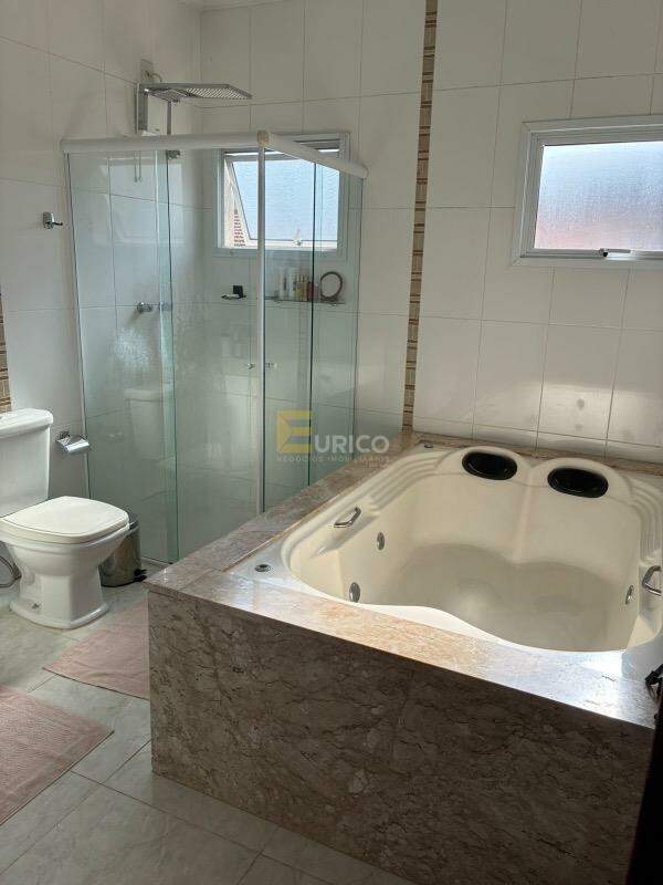 Casa em condomínio para aluguel no Condomínio Flor da Serra em Valinhos/SP: