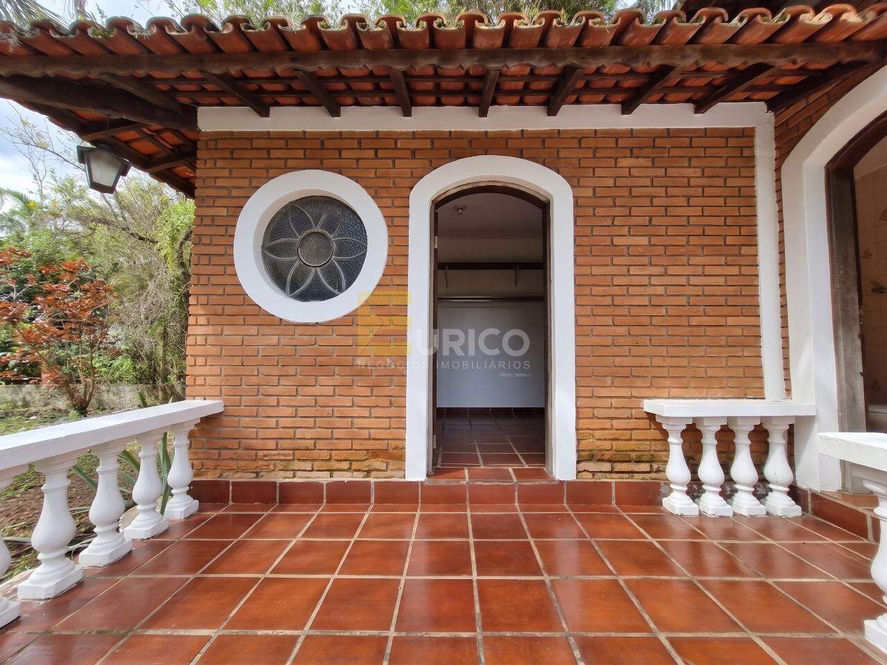Chácara à venda no Parque Valinhos em Valinhos/SP: Casa de Hóspedes